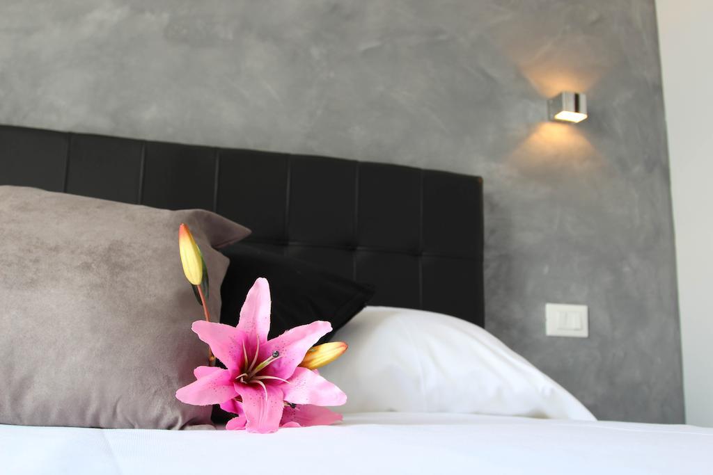 ウィンドウズ　オン　ローマ Bed & Breakfast エクステリア 写真