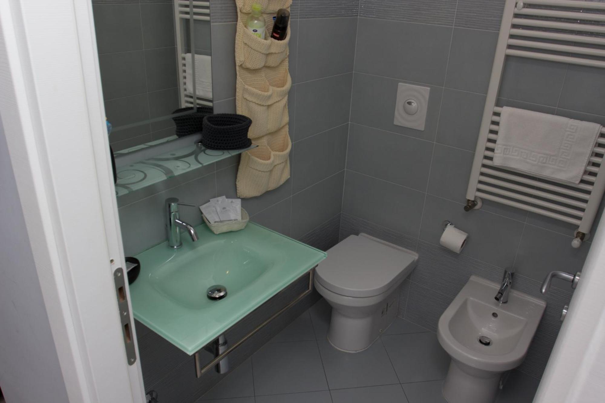 ウィンドウズ　オン　ローマ Bed & Breakfast 部屋 写真